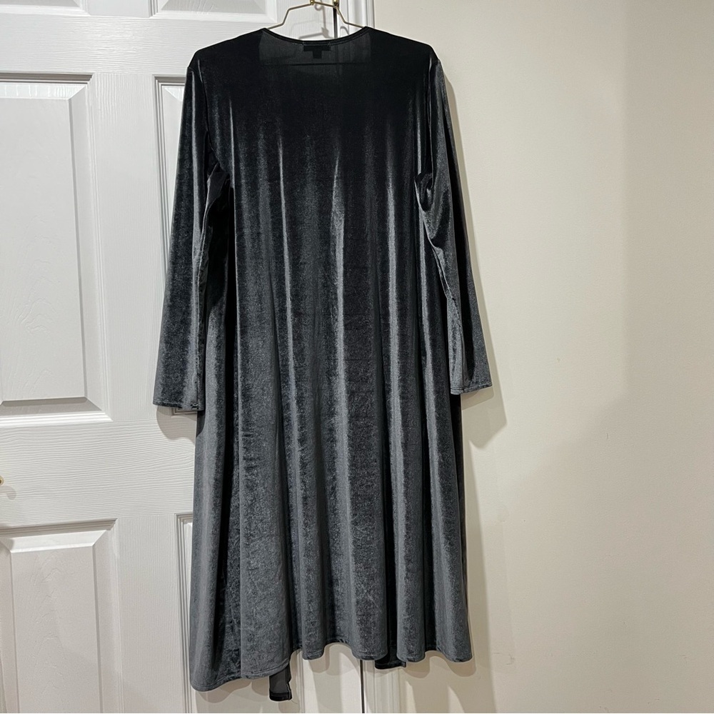 Velvet Lularoe Size Large Grey Velvet Sarah Cardigan Long Duster With Pockets - Picture 2 of 10